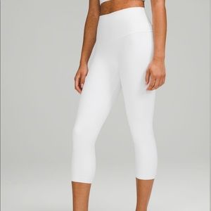 Lululemon 21” aligns